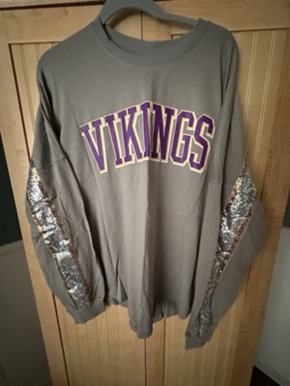 Minnesota Vikings Gameday Couture Long Sleeve Tee W Sequins Women’s Large NWT - Picture 5 of 5